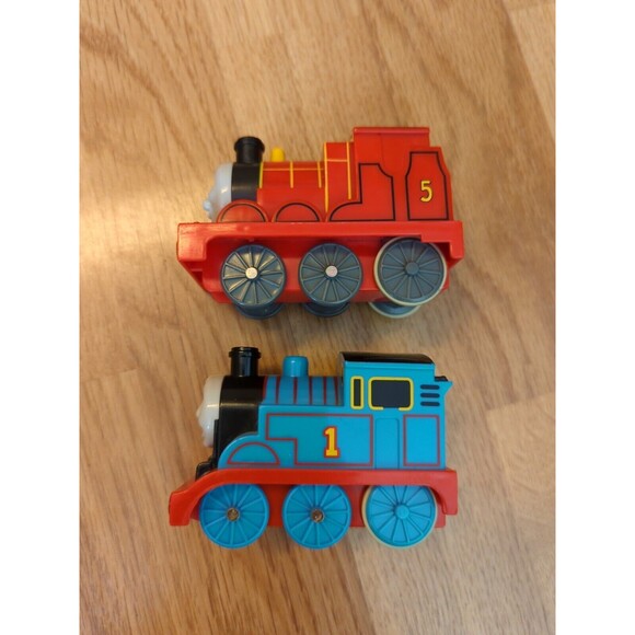 Thomas the Train Pull Back & Go Racers 2004 Thomas James Eyes Move - Picture 4 of 10